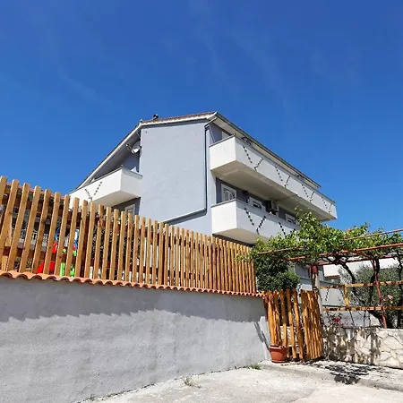 Appartement L&r Vrh (Krk)